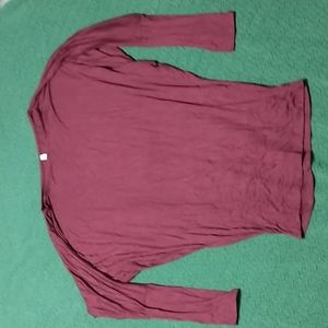 Lyss Loo burgundy tunic